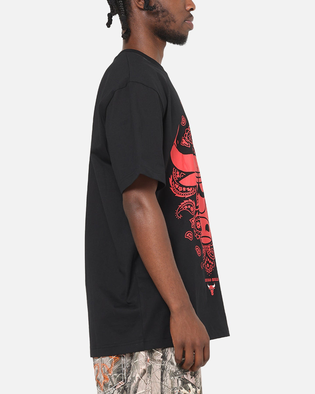 New Era Chicago Bulls Paisley Oversized T-Shirt Black